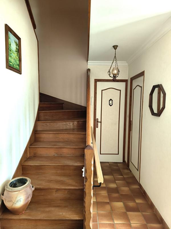 Maison traditionnelle - 179 m² - 9 pièces