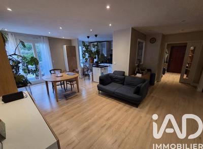 Appartement - 81 m² - 4 pièces
