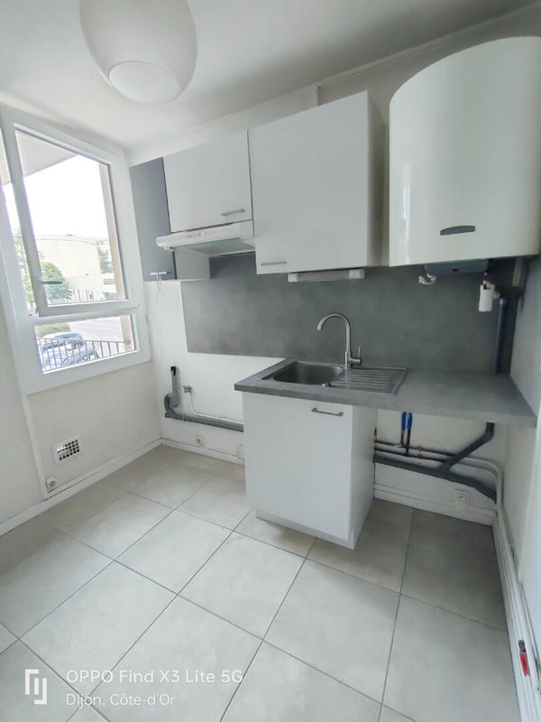 Appartement - 80 m² - 4 pièces