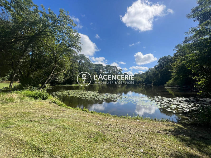 Maison - 420 m² - 10 pièces