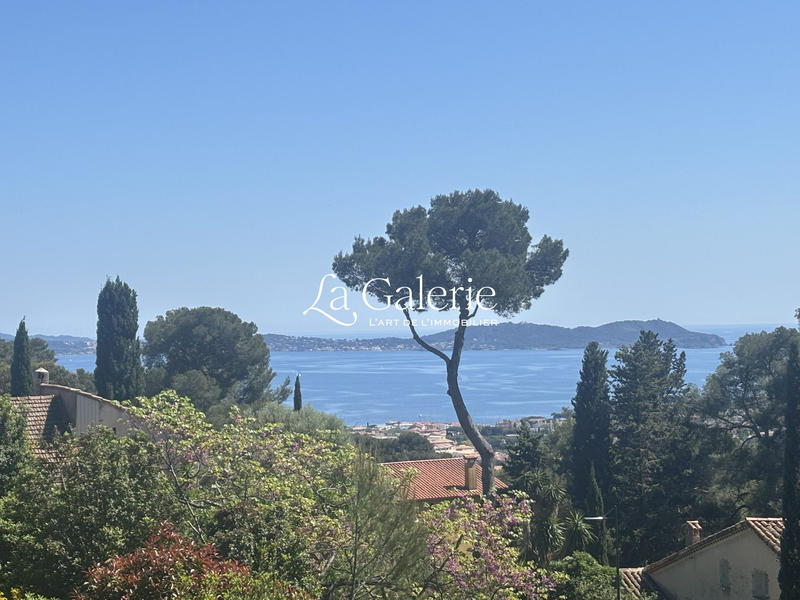 Villa - 225 m² - 6 pièces