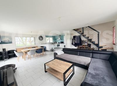 Maison - 130 m² - 6 pièces