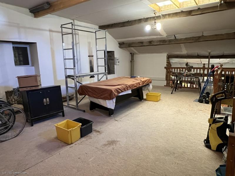 Maison ancienne - 190 m² - 7 pièces