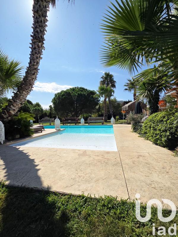 Maison de maîtres - 360 m² - 7 pièces