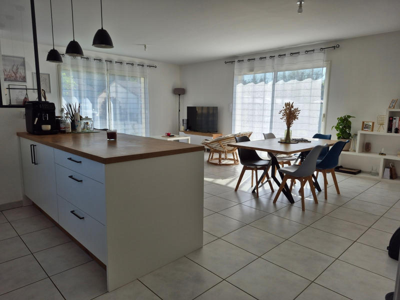 Maison - 96 m² - 4 pièces