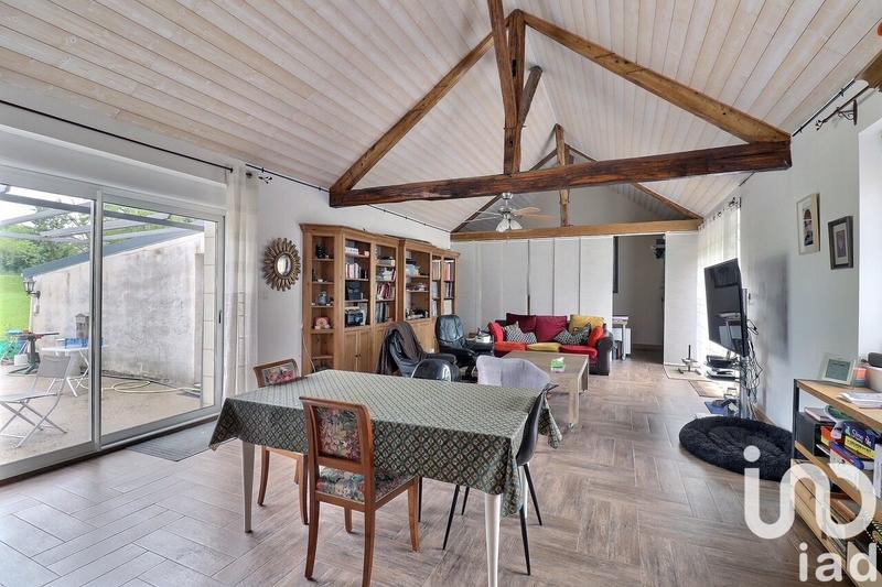 Maison - 260 m² - 7 pièces