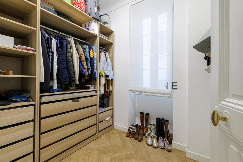 Appartement - 100 m² - 4 pièces