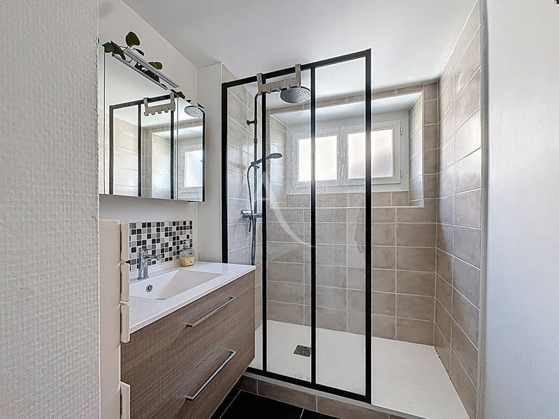 Appartement - 92 m² - 4 pièces