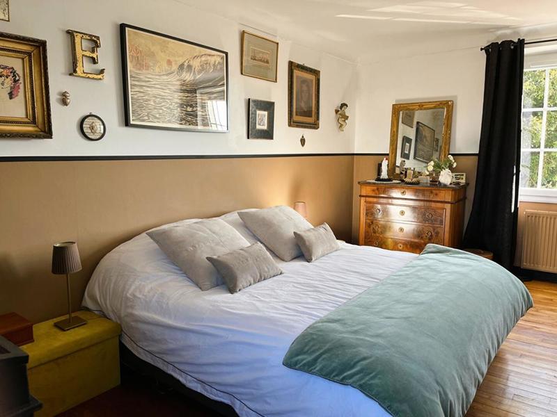 Maison - 180 m² - 7 pièces