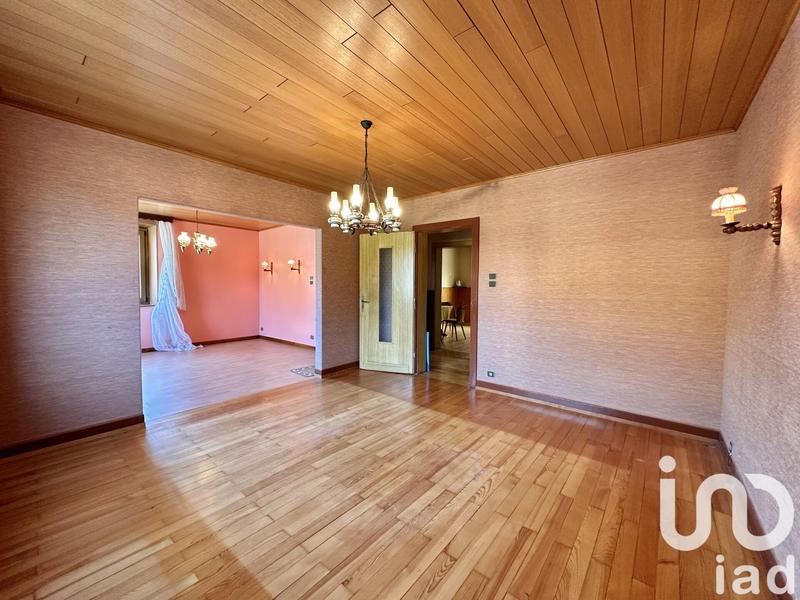 Maison - 180 m² - 10 pièces