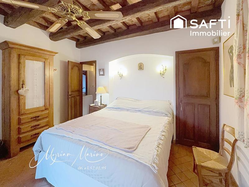 Maison - 180 m² - 7 pièces