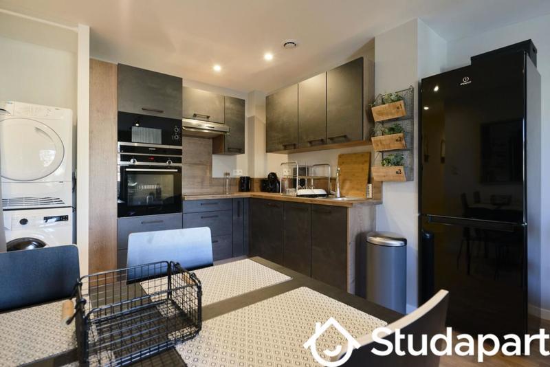 Chambre - 13 m² - 1 pièce