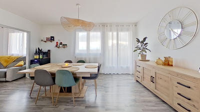 Appartement - 82 m² - 4 pièces