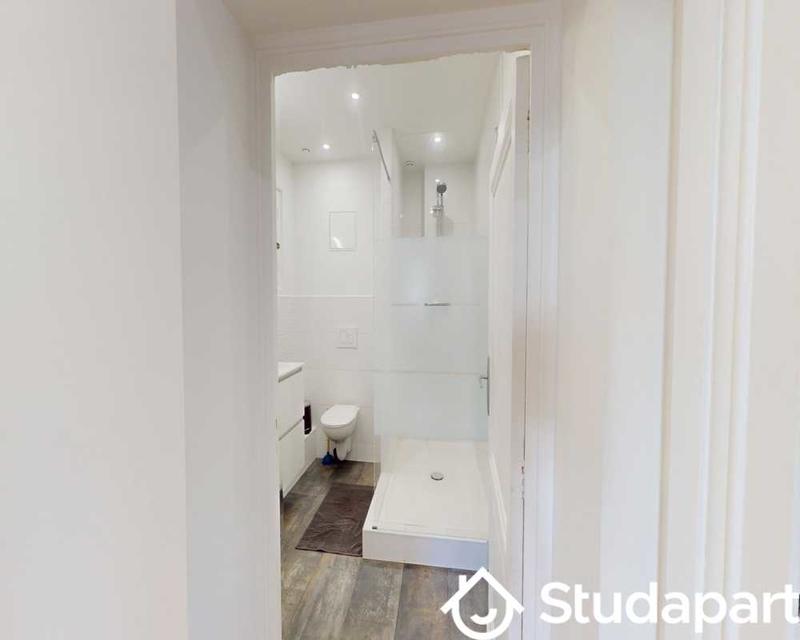 Chambre - 60 m² - 1 pièce