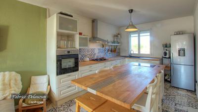 Appartement - 80 m² - 3 pièces