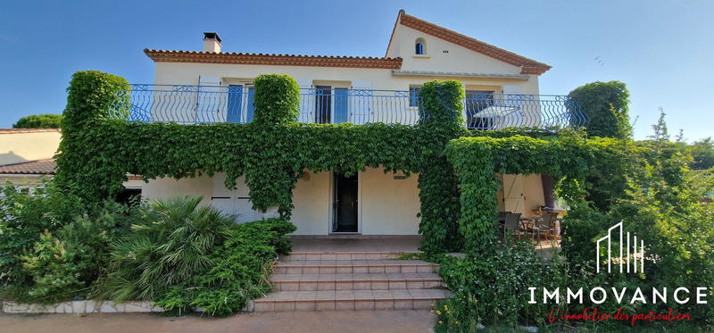 Maison traditionnelle - 225 m² - 7 pièces