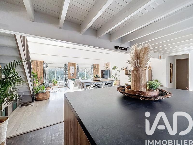 Maison - 171 m² - 7 pièces