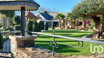 Maison - 400 m² - 10 pièces