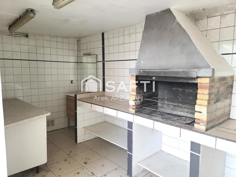 Maison - 277 m² - 6 pièces