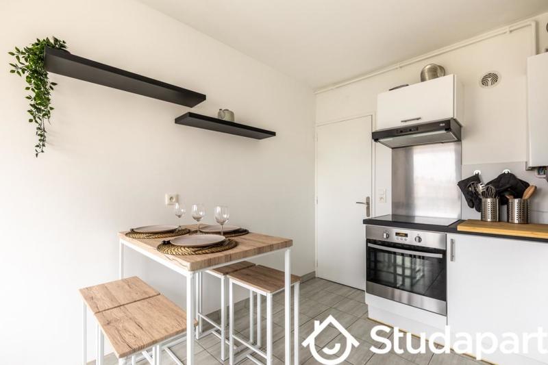 Chambre - 15 m² - 1 pièce