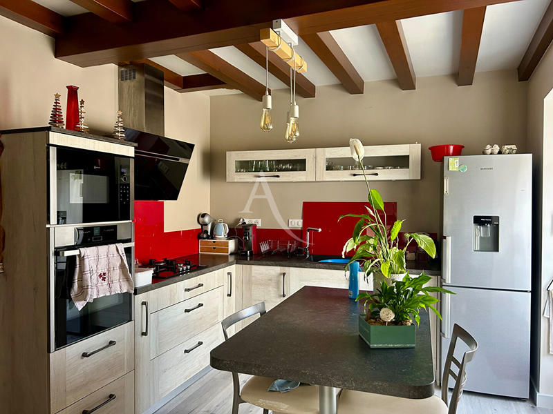 Maison - 162 m² - 6 pièces