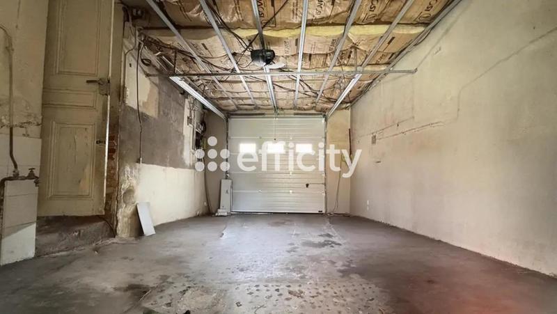 Maison - 213 m² - 10 pièces