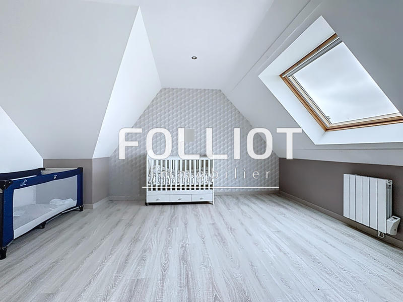 Maison - 220 m² - 6 pièces