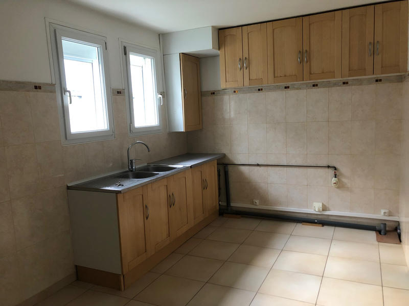 Maison - 96 m² - 5 pièces