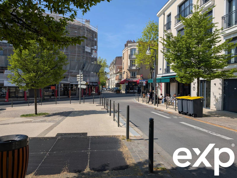 Fonds de commerce - Local commercial - 114 m²