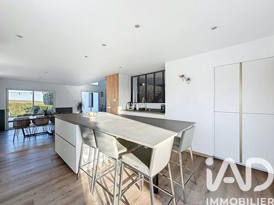 Maison - 176 m² - 6 pièces