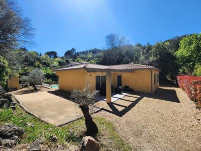 Villa - 105 m² - 4 pièces