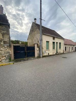 Maison - 95 m² - 5 pièces