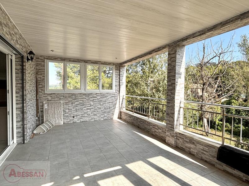 Maison - 165 m² - 5 pièces