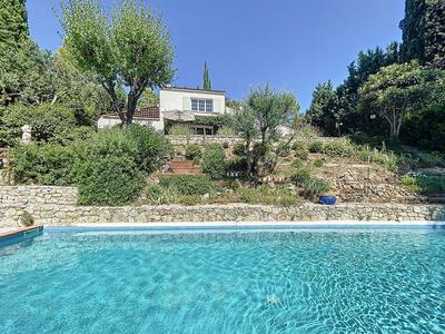 Maison - 142 m² - 6 pièces