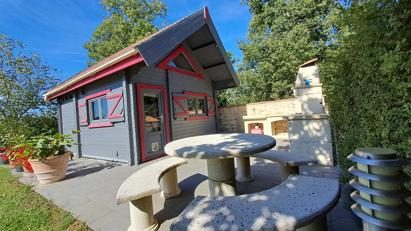 Propriété - 186 m² - 6 pièces