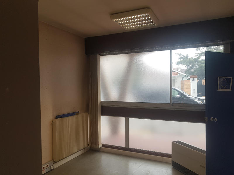 Bureau - 367 m²