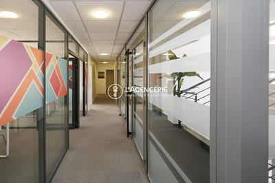 Bureau - 130 m² - 7 pièces