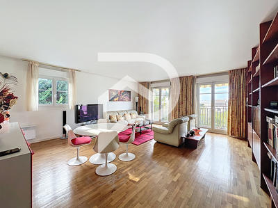 Appartement - 102 m² - 4 pièces