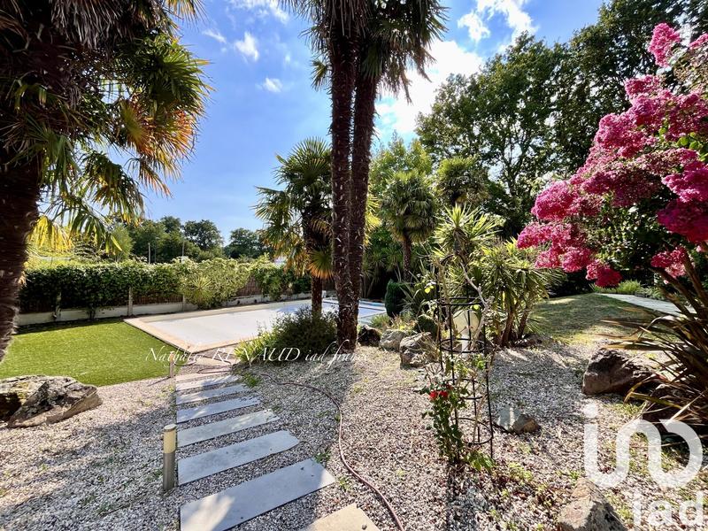 Maison - 187 m² - 8 pièces