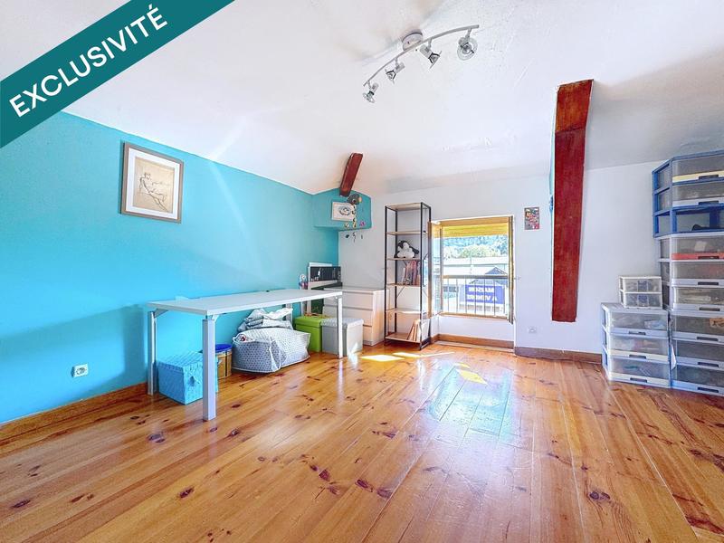 Maison - 138 m² - 8 pièces