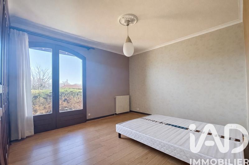 Maison - 180 m² - 5 pièces