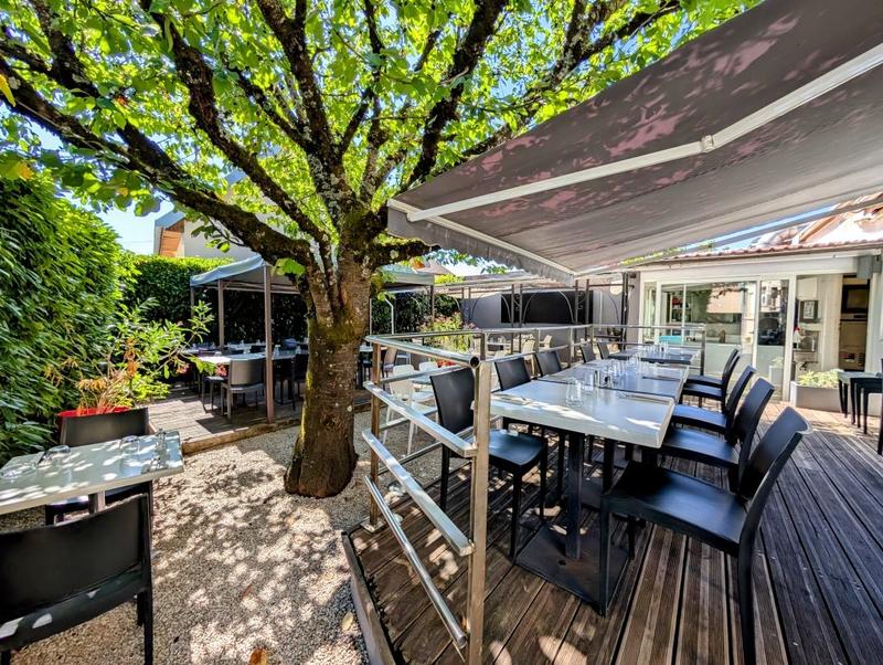 Fonds de commerce - Hôtellerie / Restauration - 160 m²