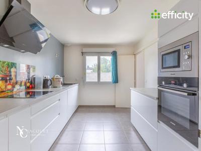 Villa - 98 m² - 5 pièces