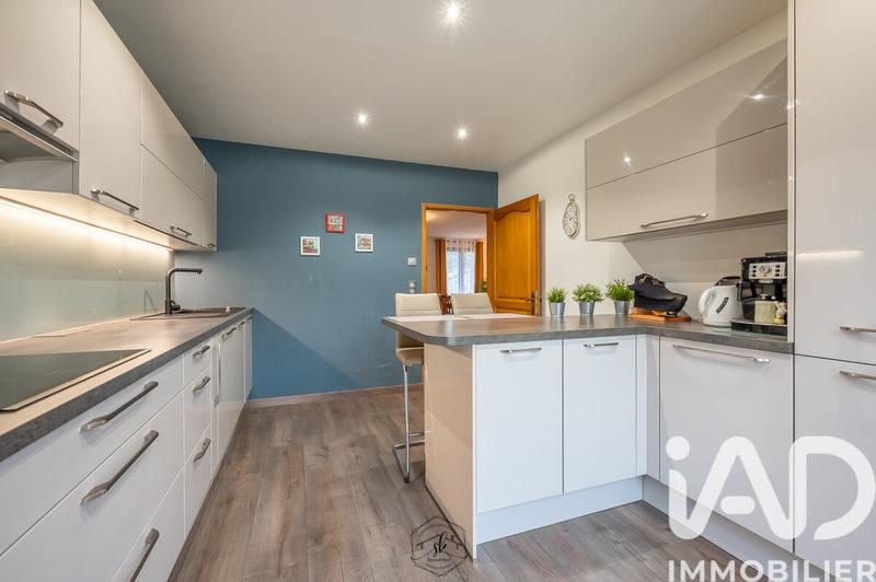 Maison - 159 m² - 6 pièces