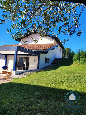 Maison - 140 m² - 4 pièces