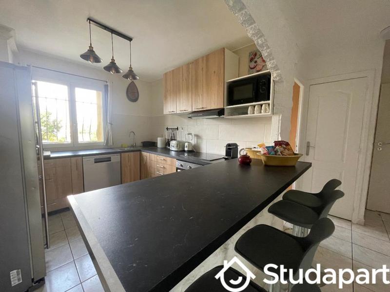 Chambre - 11 m² - 1 pièce