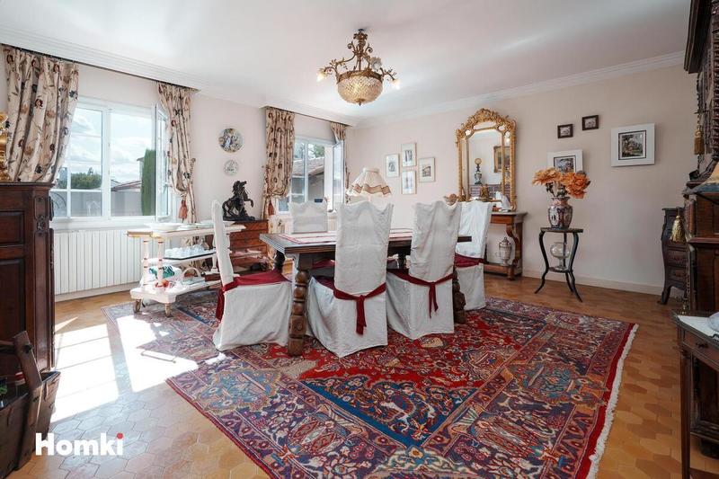 Villa - 290 m² - 6 pièces