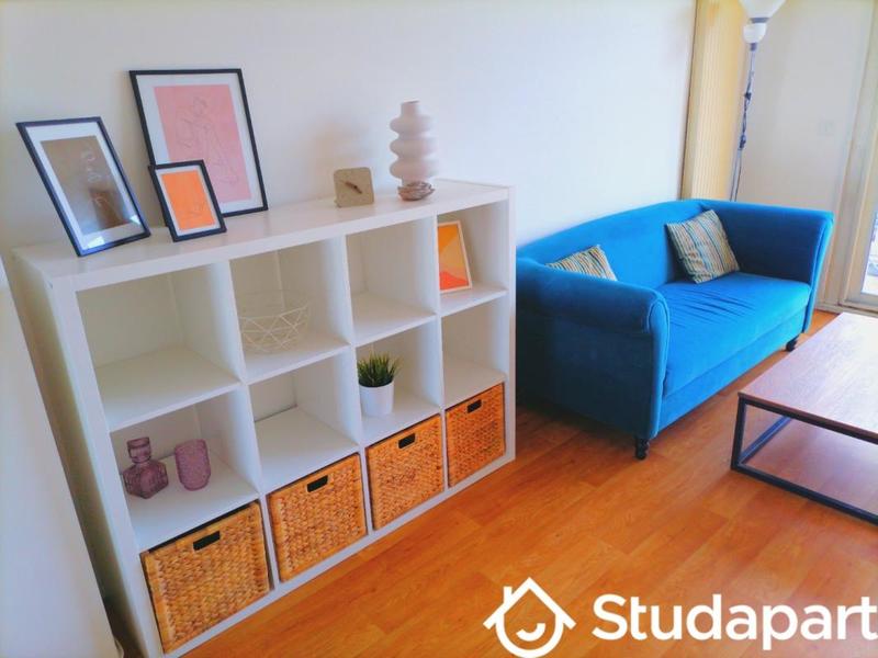 Chambre - 10 m² - 1 pièce