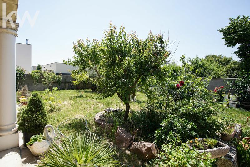 Maison - 230 m² - 5 pièces