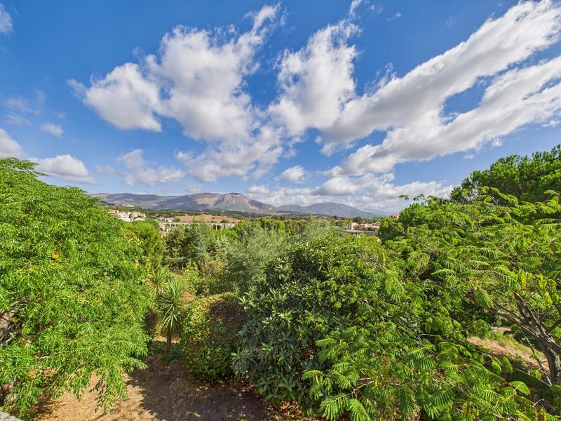 Maison - 98 m² - 5 pièces